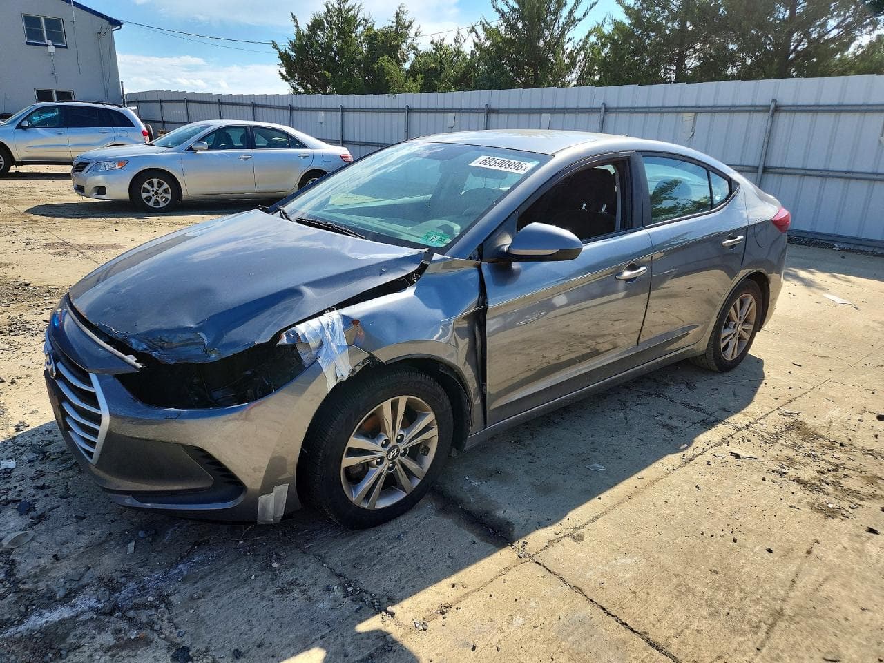 HYUNDAI ELANTRA