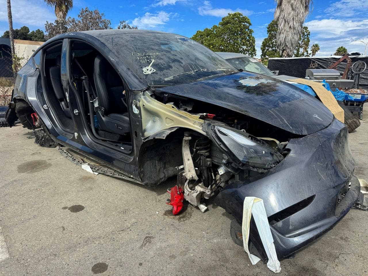 2024 TESLA MODEL Y