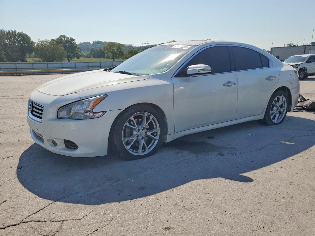 NISSAN MAXIMA