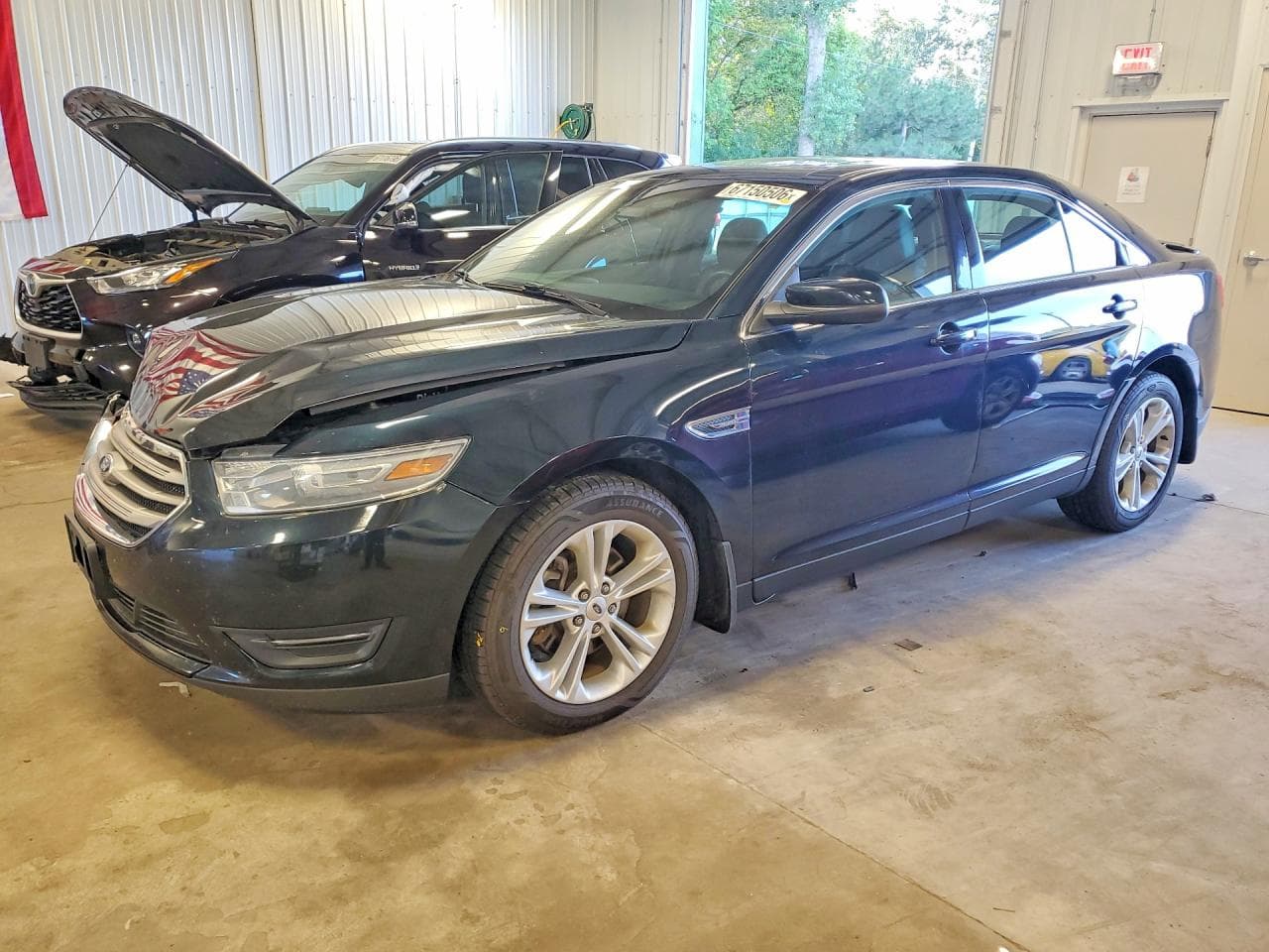 FORD TAURUS