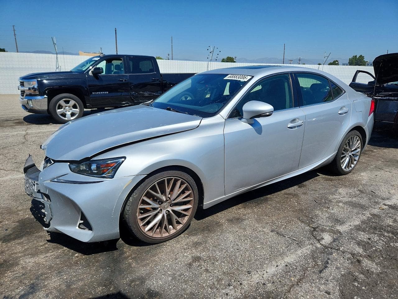 LEXUS IS
