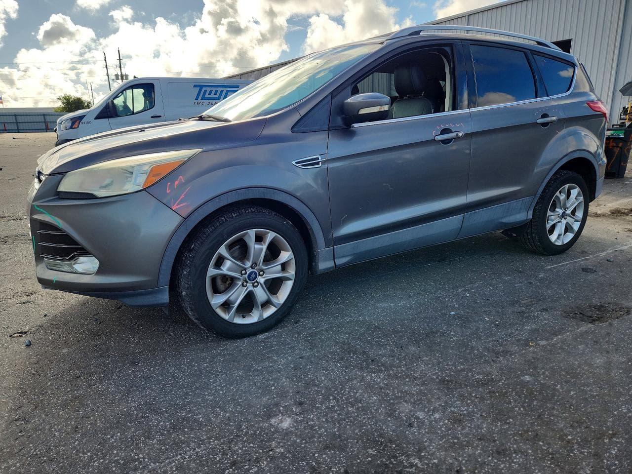 FORD ESCAPE