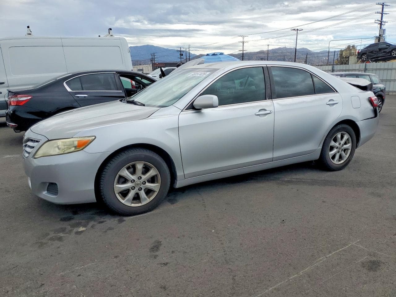 TOYOTA CAMRY