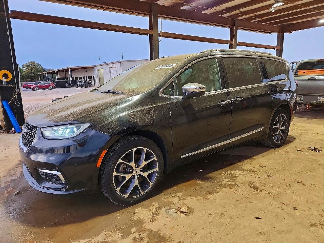 CHRYSLER PACIFICA