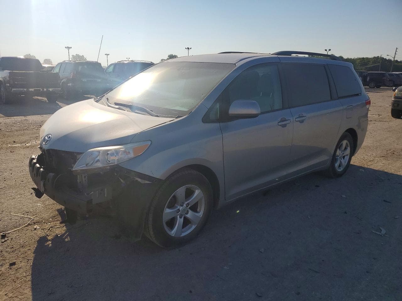 TOYOTA SIENNA
