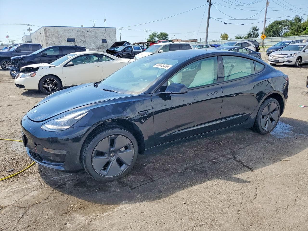 TESLA MODEL 3