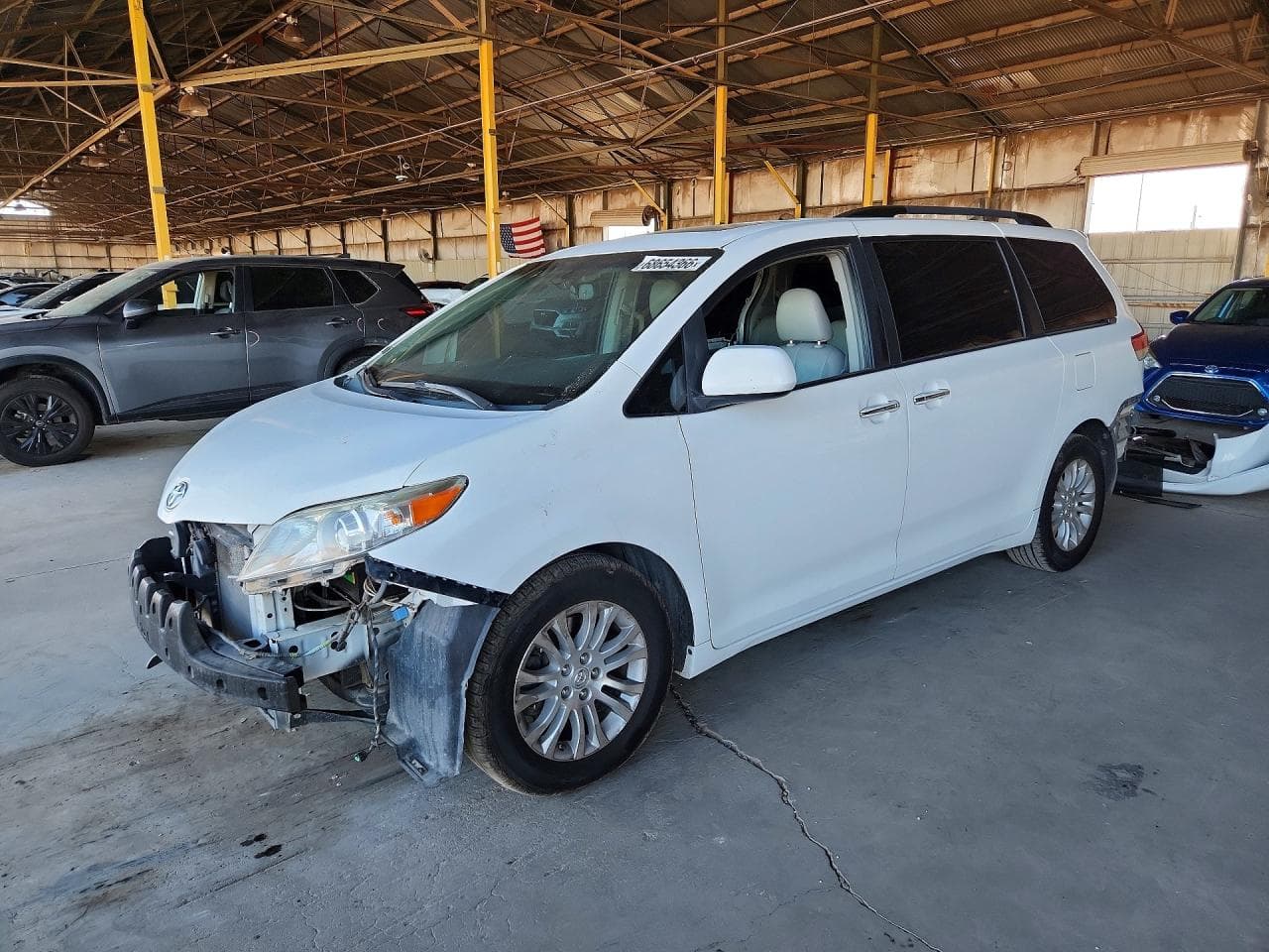 TOYOTA SIENNA