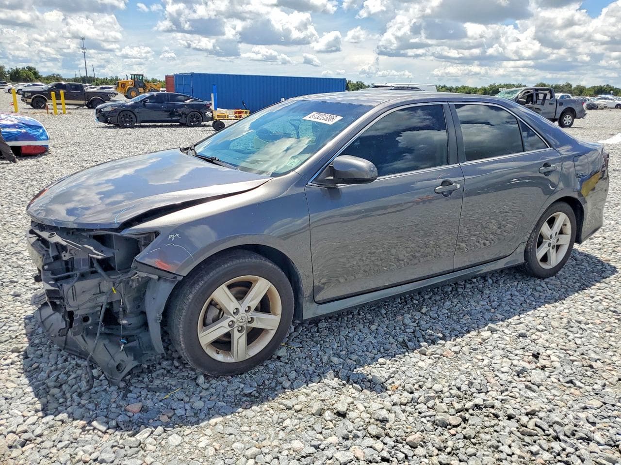 TOYOTA CAMRY