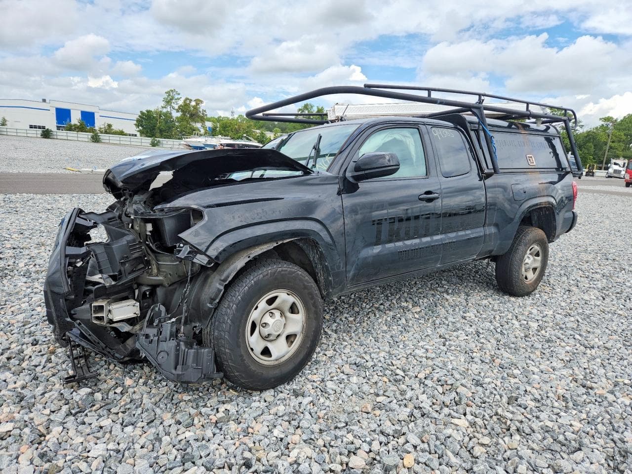 TOYOTA TACOMA 4X2