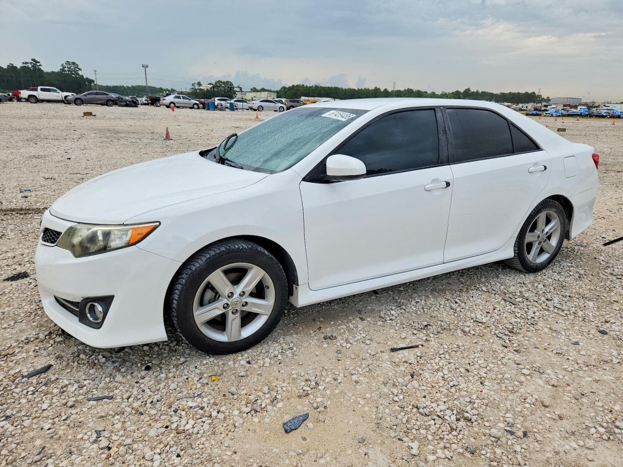 TOYOTA CAMRY