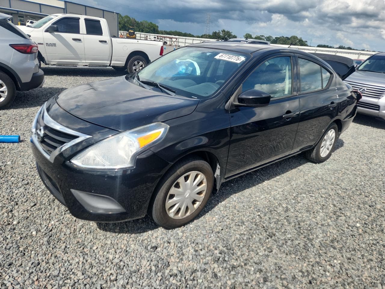 NISSAN VERSA