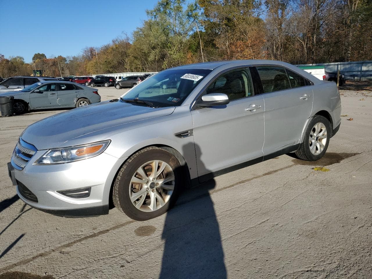 FORD TAURUS