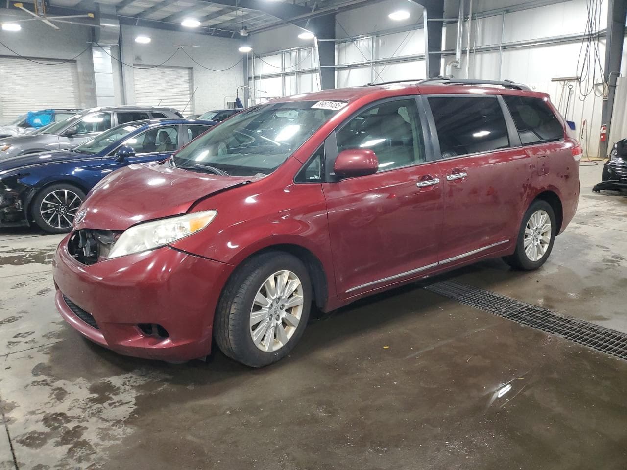 TOYOTA SIENNA