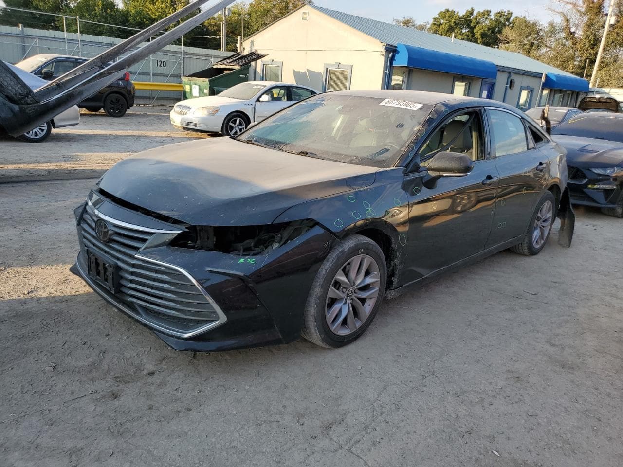 TOYOTA AVALON