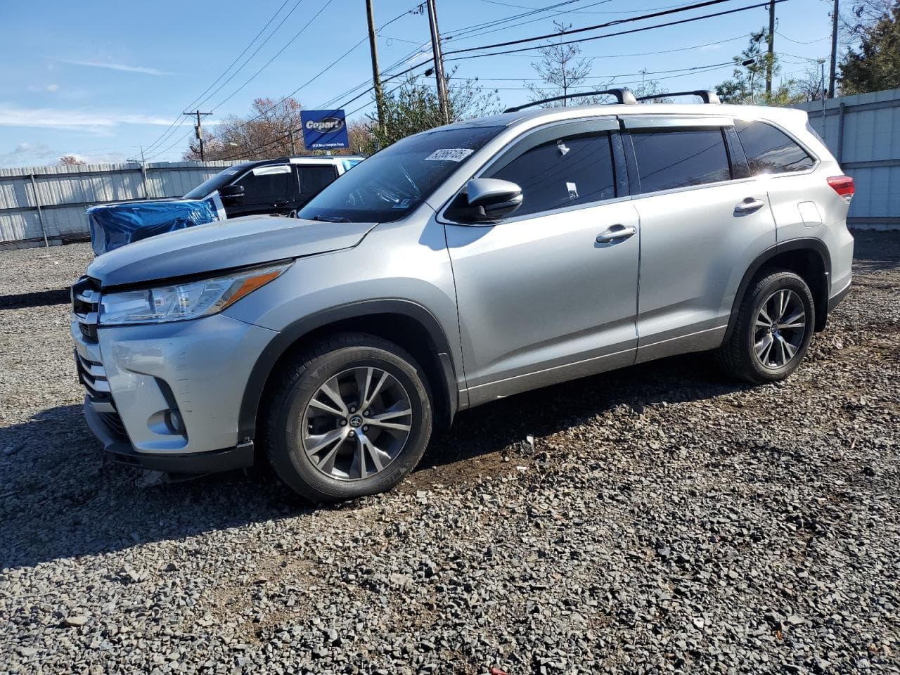 TOYOTA HIGHLANDER