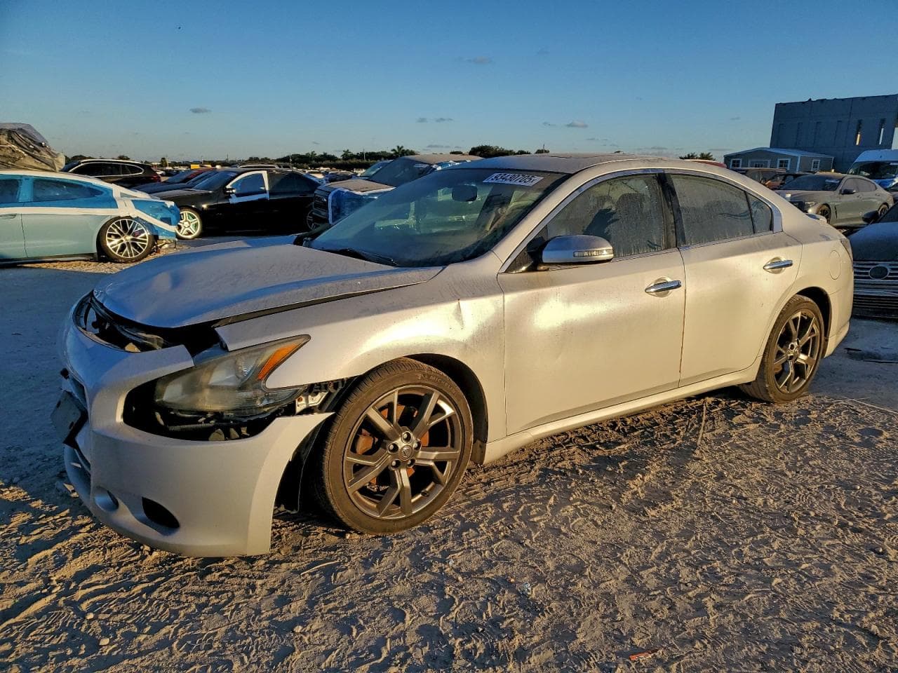 NISSAN MAXIMA