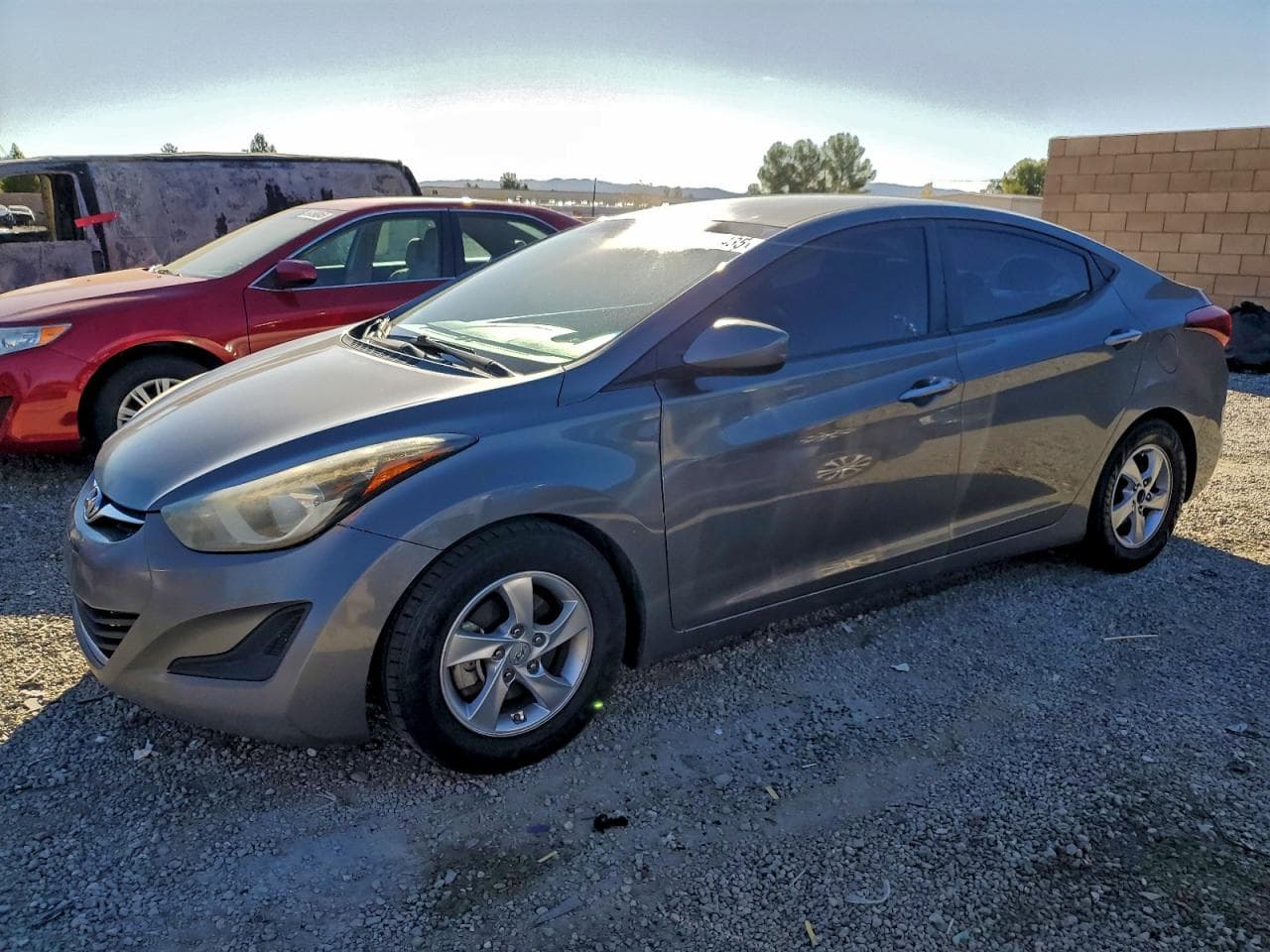 HYUNDAI ELANTRA