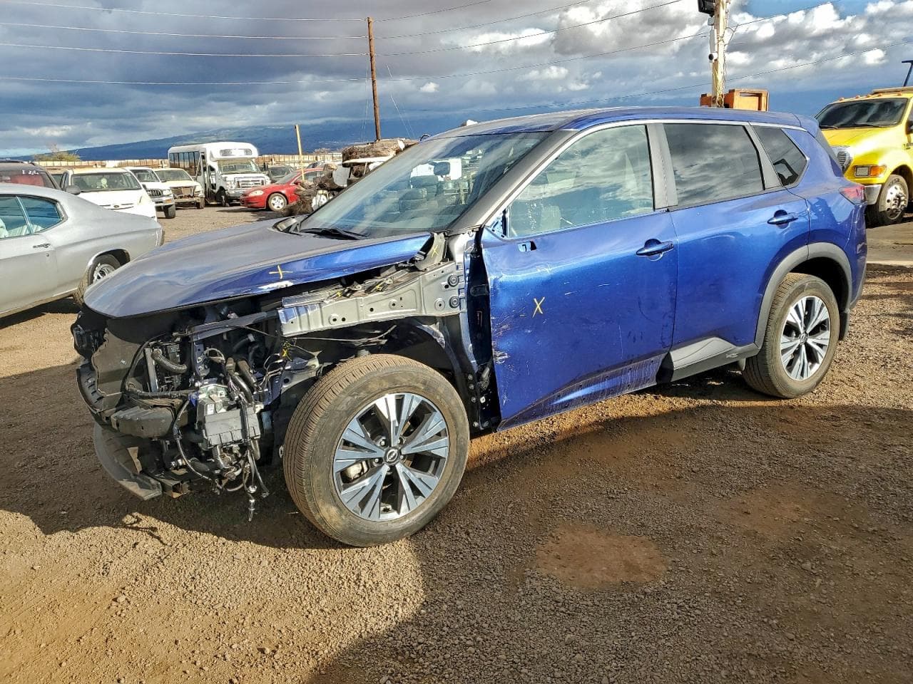 NISSAN ROGUE