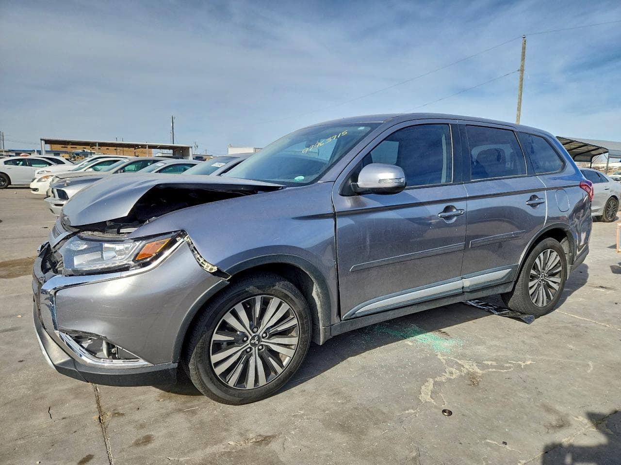 MITSUBISHI OUTLANDER