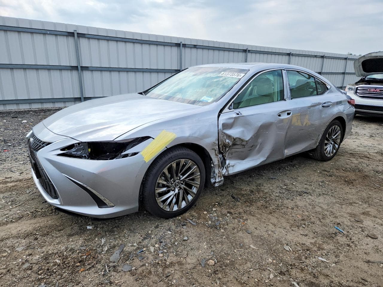 2025 LEXUS ES300