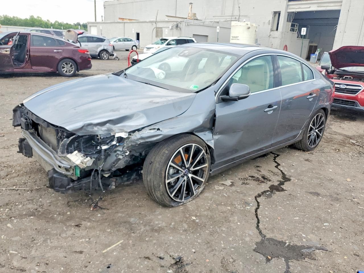 2016 VOLVO S60