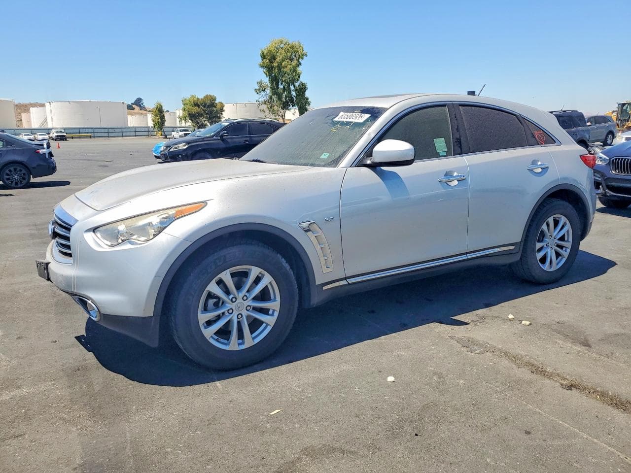 2016 INFINITI QX70 BASE