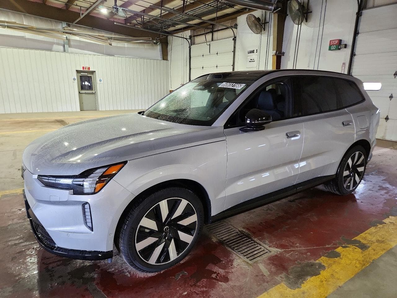 2025 VOLVO EX90