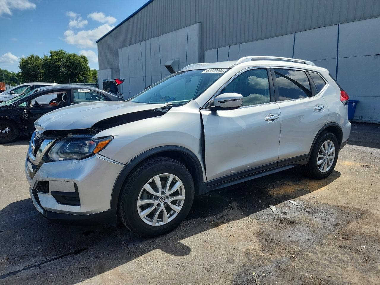 2017 NISSAN ROGUE SV