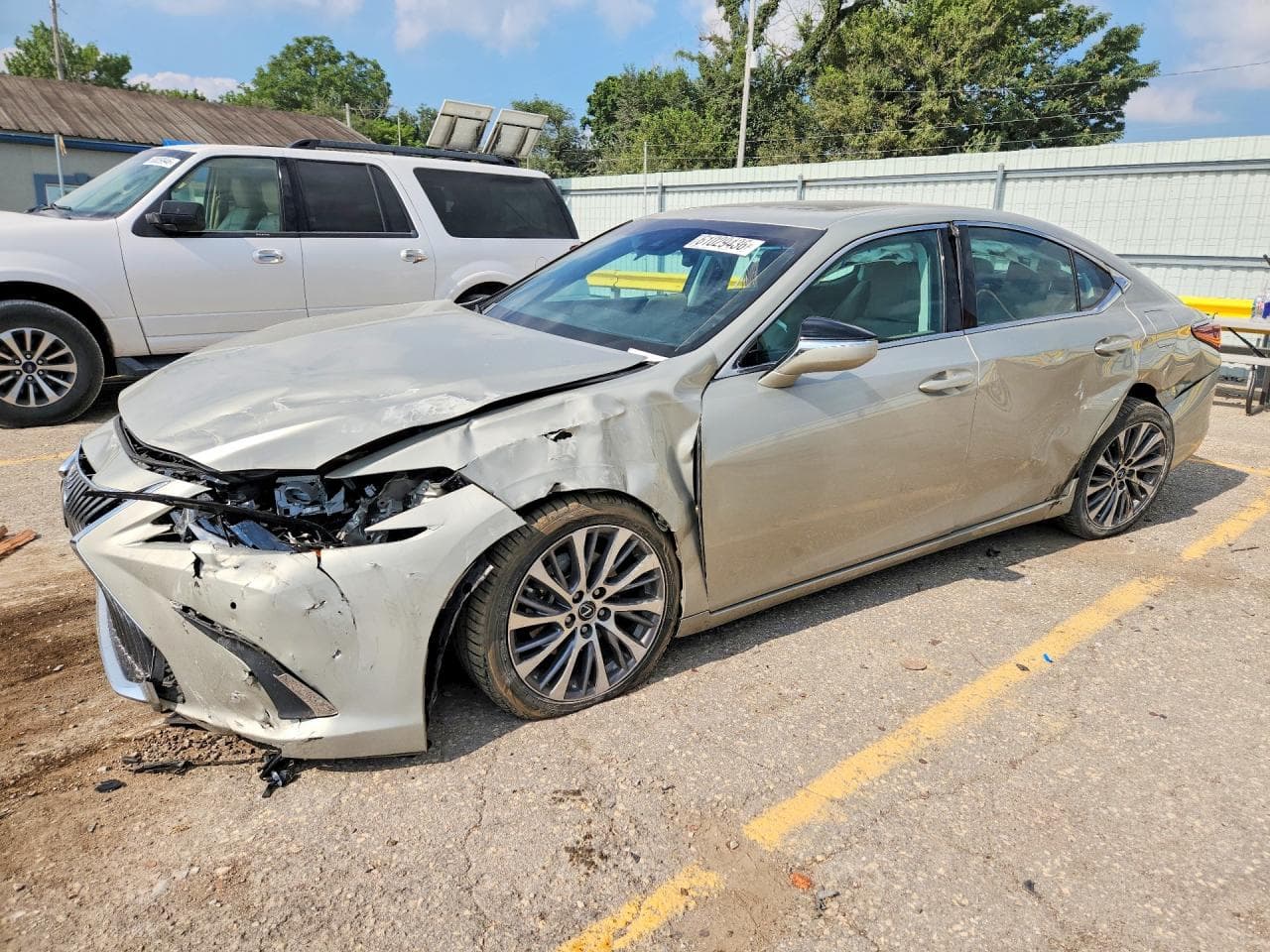 2021 LEXUS ES250