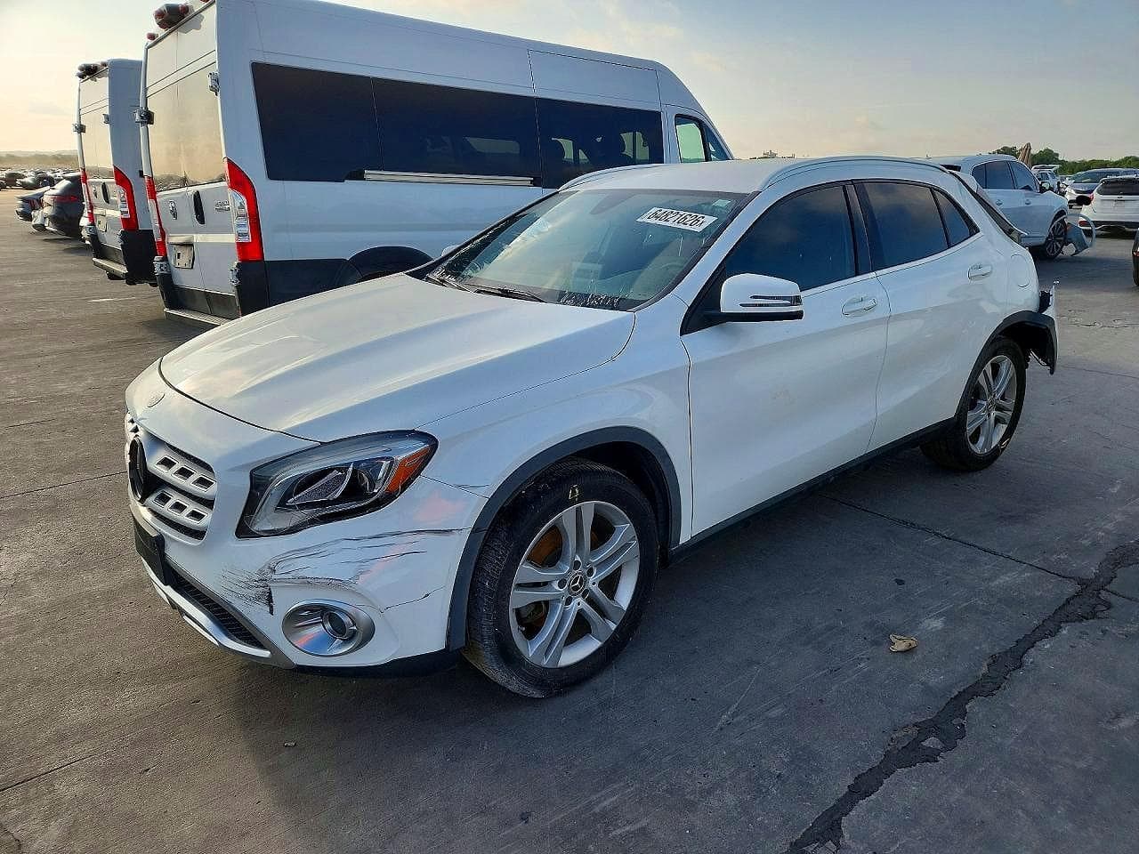 2020 MERCEDES-BENZ GLA-CLASS