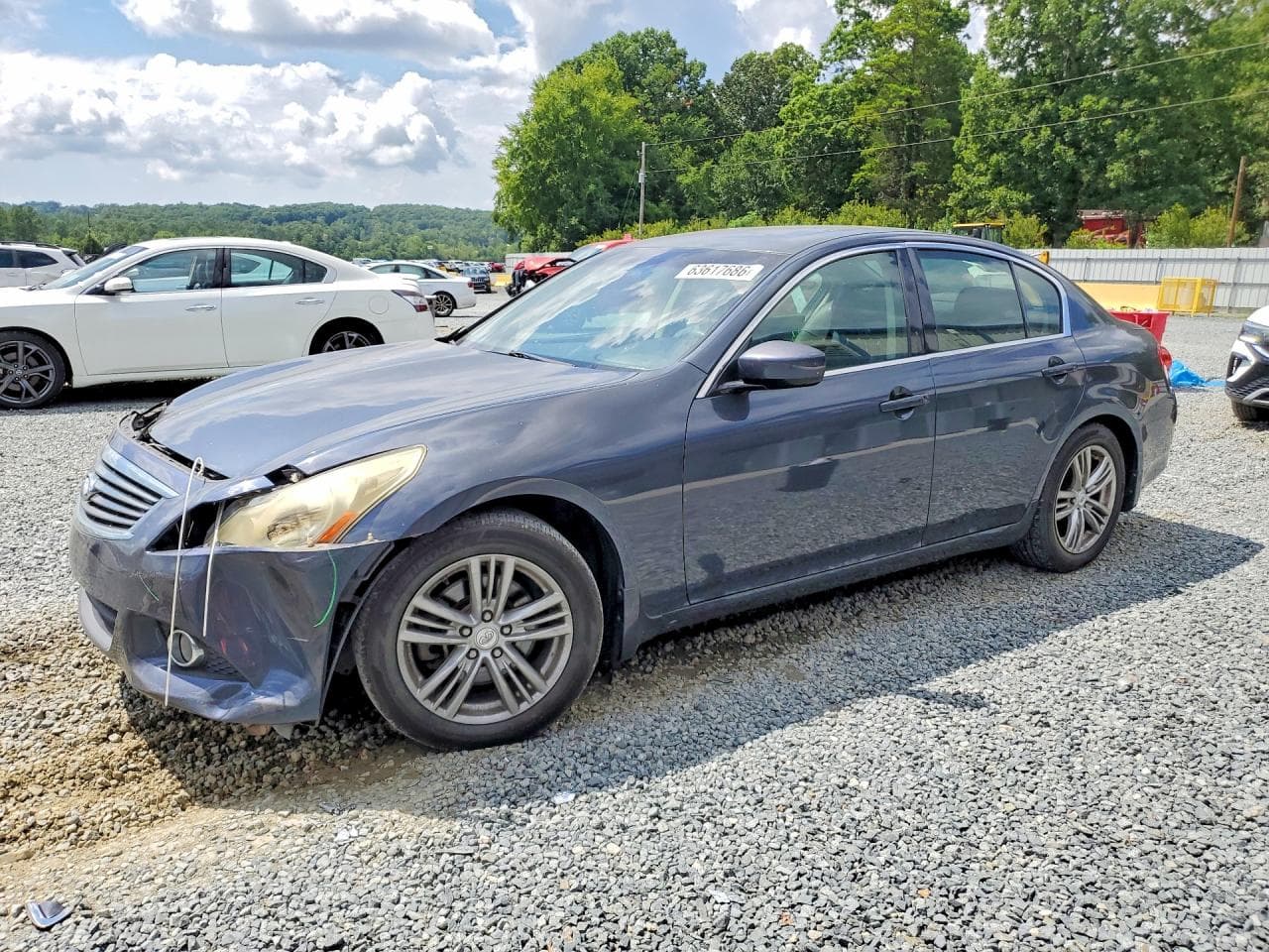 2011 INFINITI G25 SEDAN