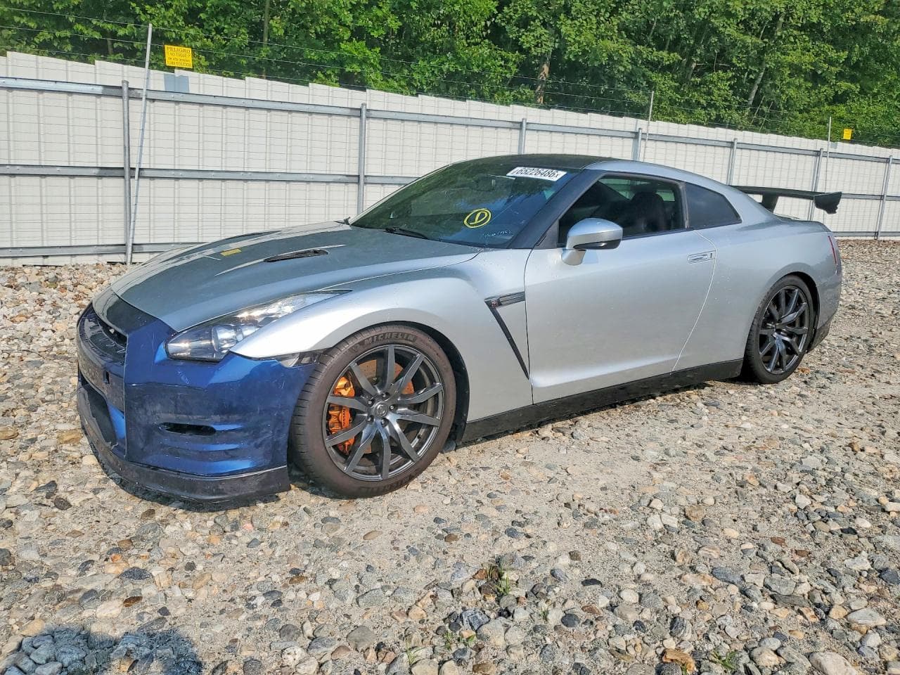 2012 NISSAN GTR