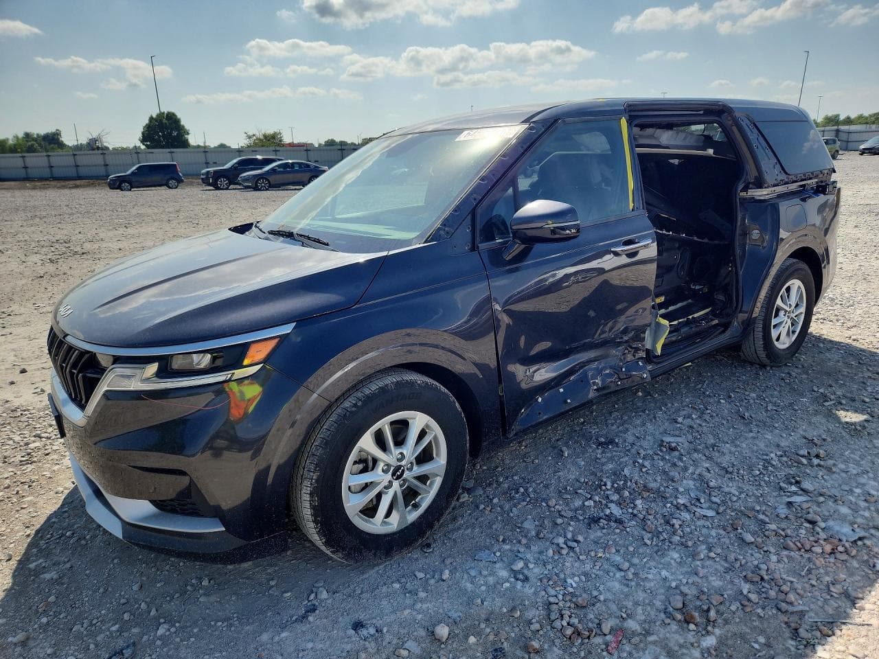 2024 KIA CARNIVAL L