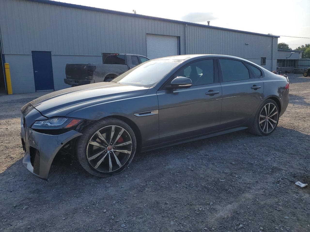 2016 JAGUAR XF
