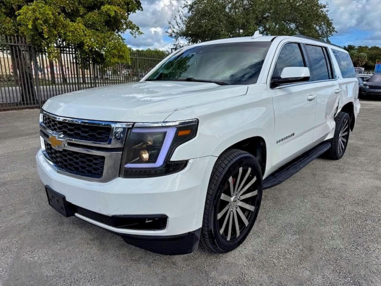 2015 CHEVROLET SUBURBAN