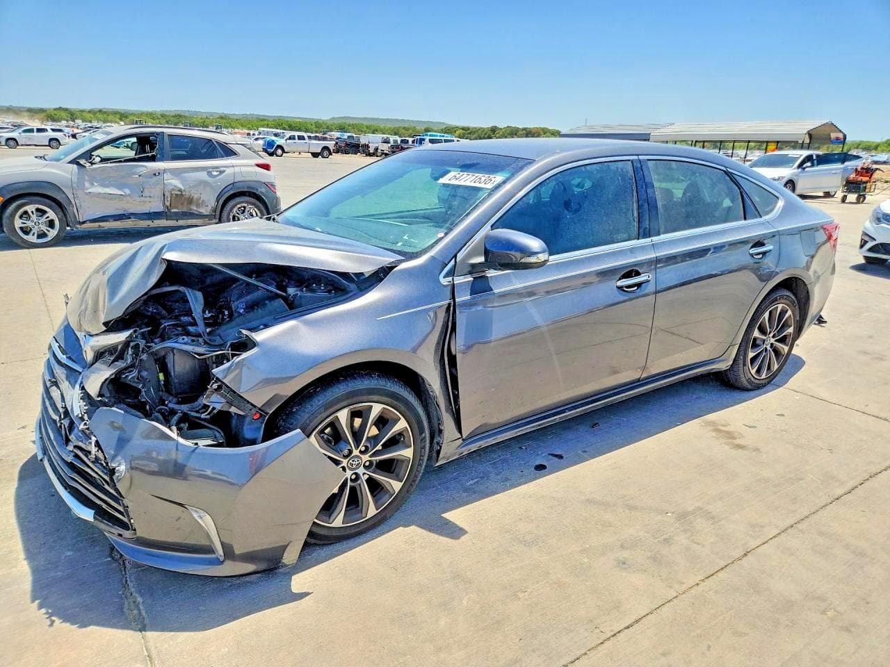 2016 TOYOTA AVALON