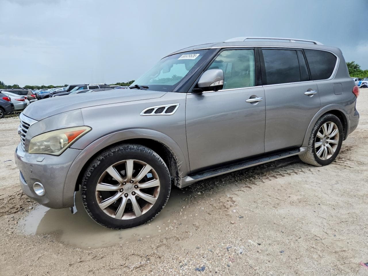2013 INFINITI QX56