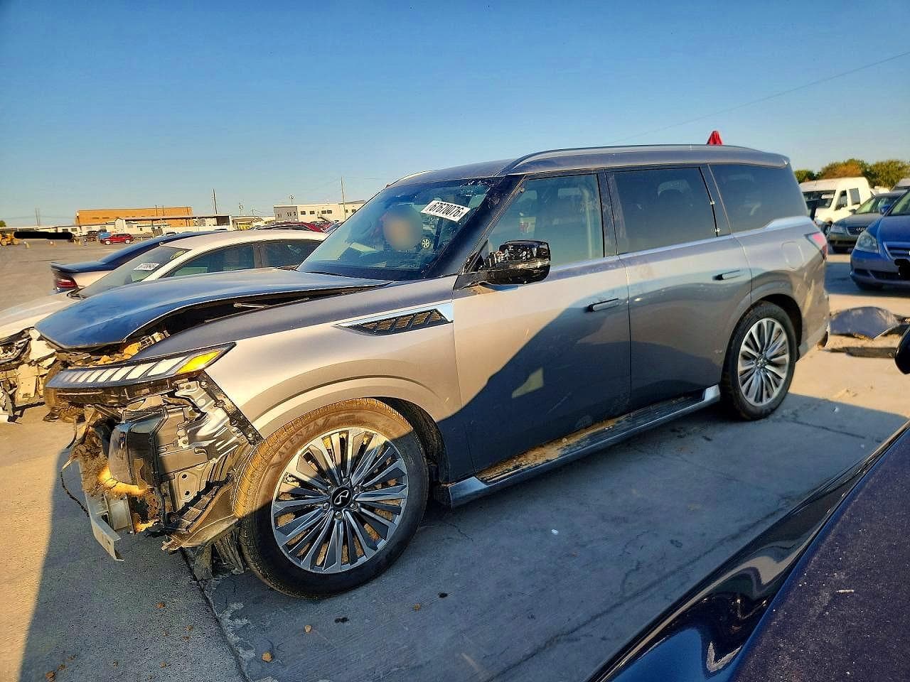 2025 INFINITI QX80