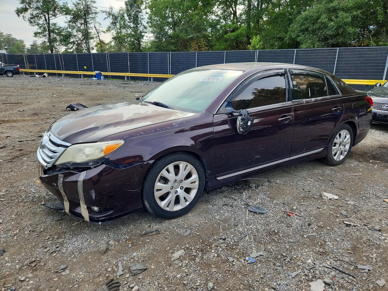 2011 TOYOTA AVALON