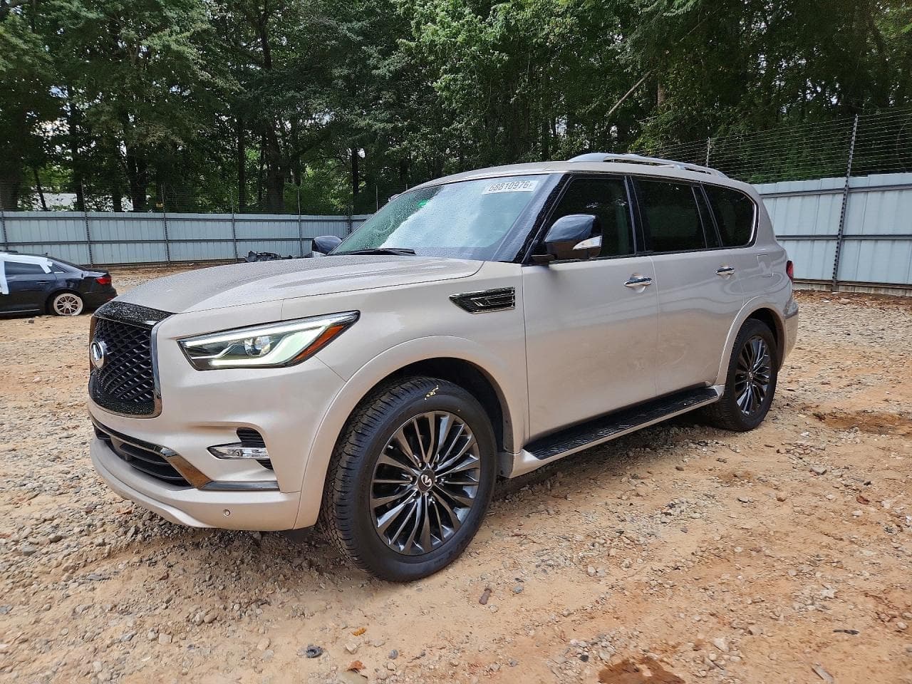 2022 INFINITI QX80